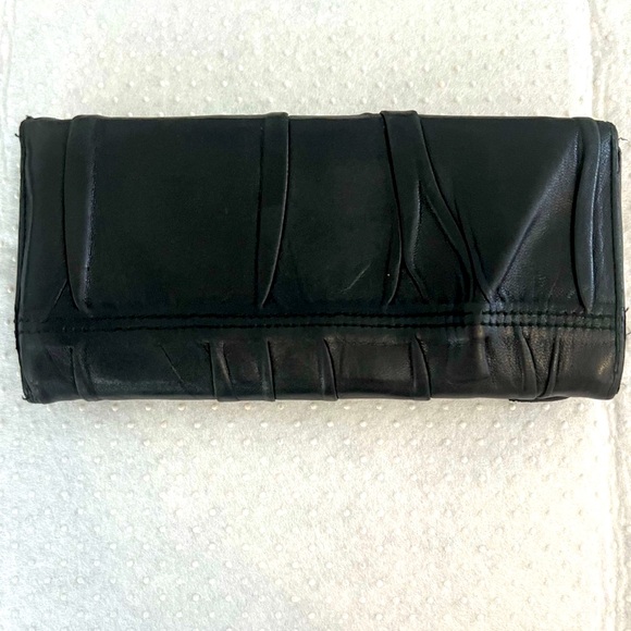 PRADA VINTAGE WALLET (make it wallet on a chain) - Picture 7 of 9